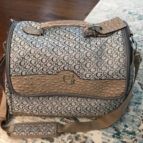 guess nappy bag